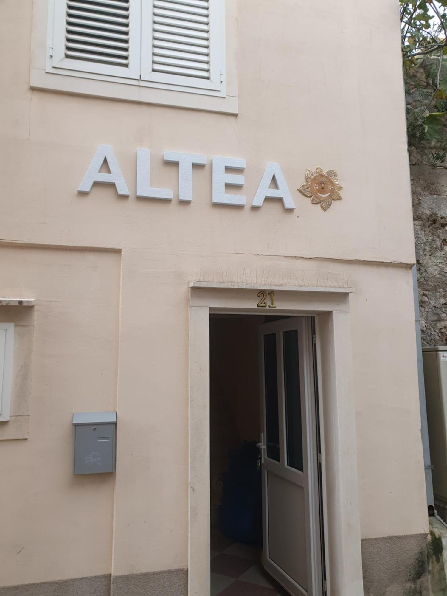 Altea Holidey Home With Jacuzzi And Free Parking Makarska Exterior foto
